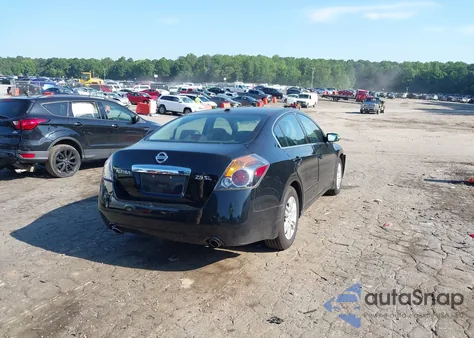 2011 Nissan Altima 2.5 S z USA, uszkodzony, nr VIN 1N4AL2AP3BN434640